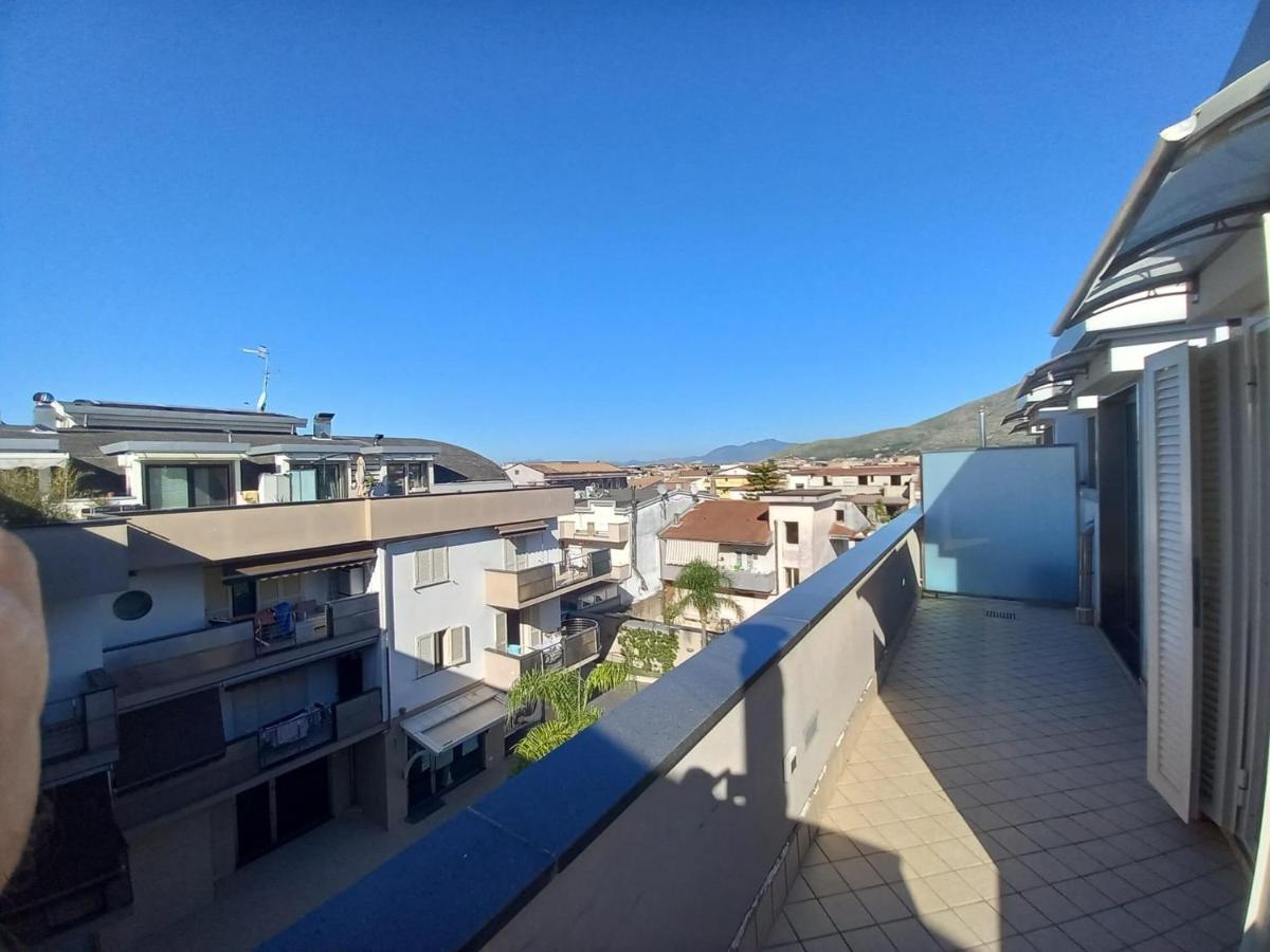 Casa Vacanza Lareggia Con Garage San Prisco 外观 照片